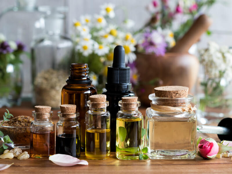 Australian Essential Oils Guide 2020 - Toby and Rosie
